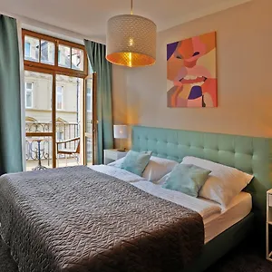 https://hotel-pilgrim.karlovyvary-hotels.com