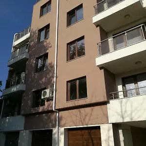 Kate Apartment